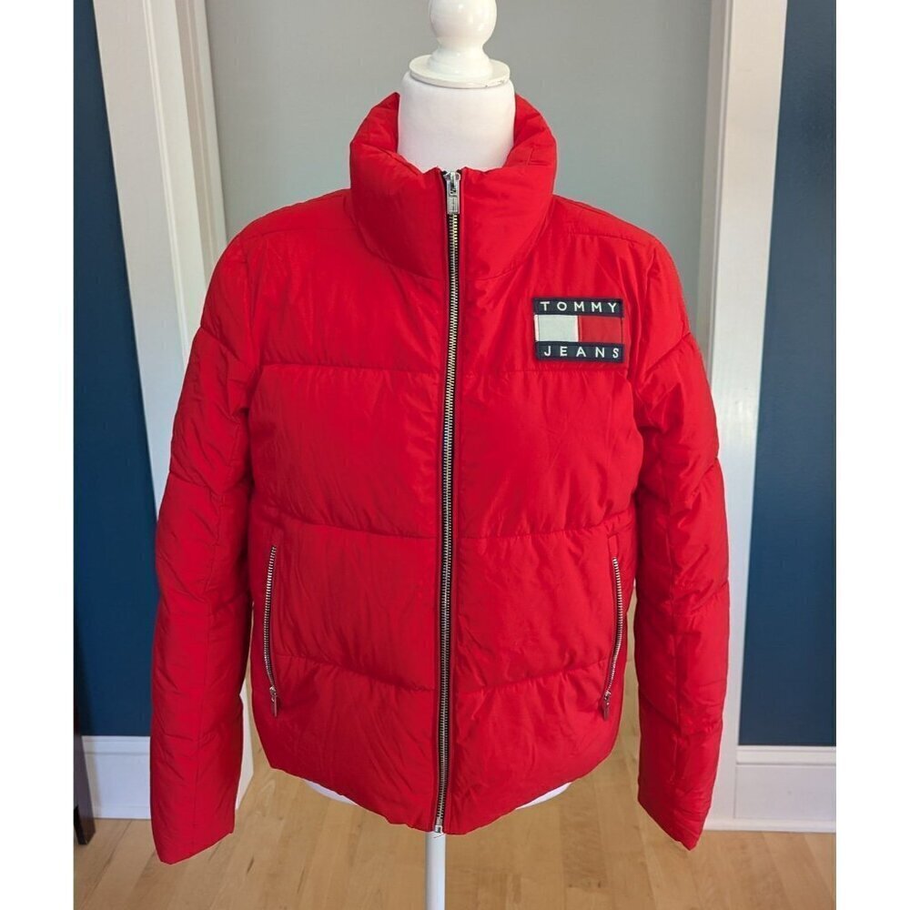 Tommy Hilfiger Tommy Jeans Cropped Women's Red Puffer Jacket Size M - Picture 2 of 15